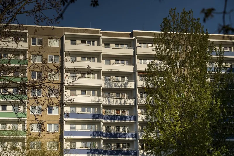 Großer Balkon in Richtung Ahrensfelder Berg — photo 1